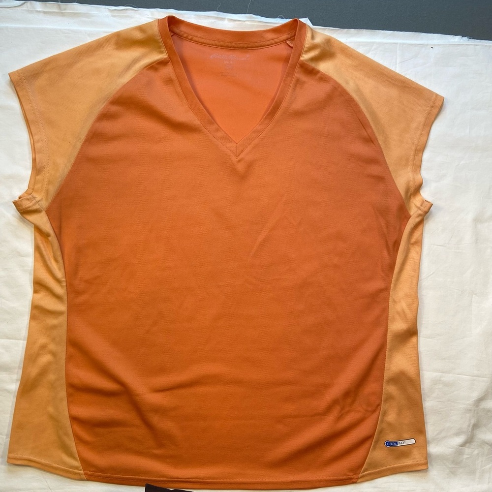 Eddie Bauer Womens exercise top, short sleave, orange, peach, v neck, XXL‎
